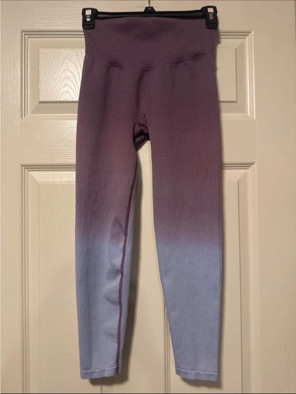 PINK Victoria's Secret Ombre Purple-to-Lilac Leggings